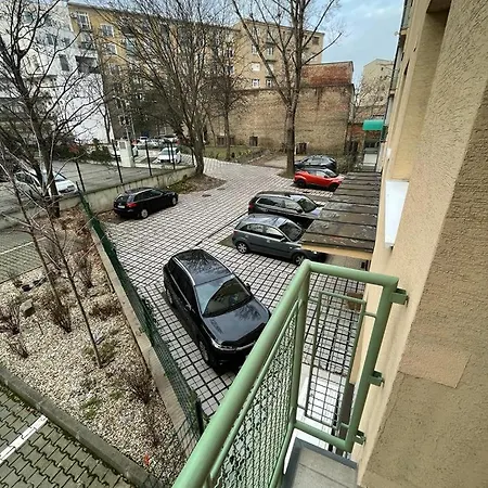 Apartment Luxury 2bed Flat With Free Parking Pressburg