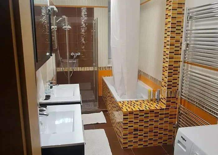 Luxury 2bed Flat With Free Parking