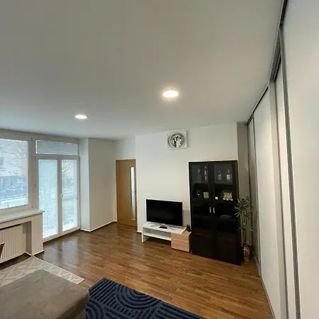 Luxury 2bed Flat With Free Parking * Братислава